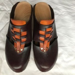 Clogs